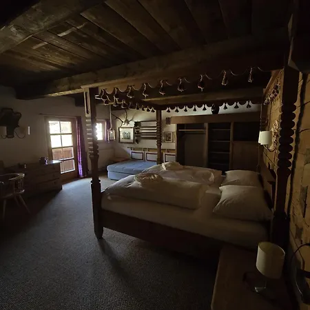 Guest house Fuchswirt Kelchsau Landgasthof-hotel Hopfgarten im Brixental